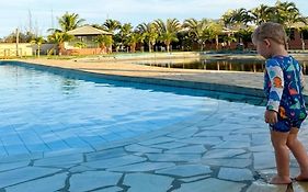 Casa Completa em Condomínio, Piscina Térmica, Sauna e Lazer